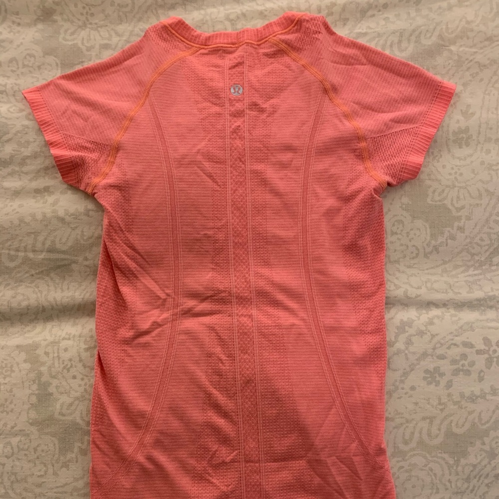 Lululemon Swiftly Tech Short Sleeve